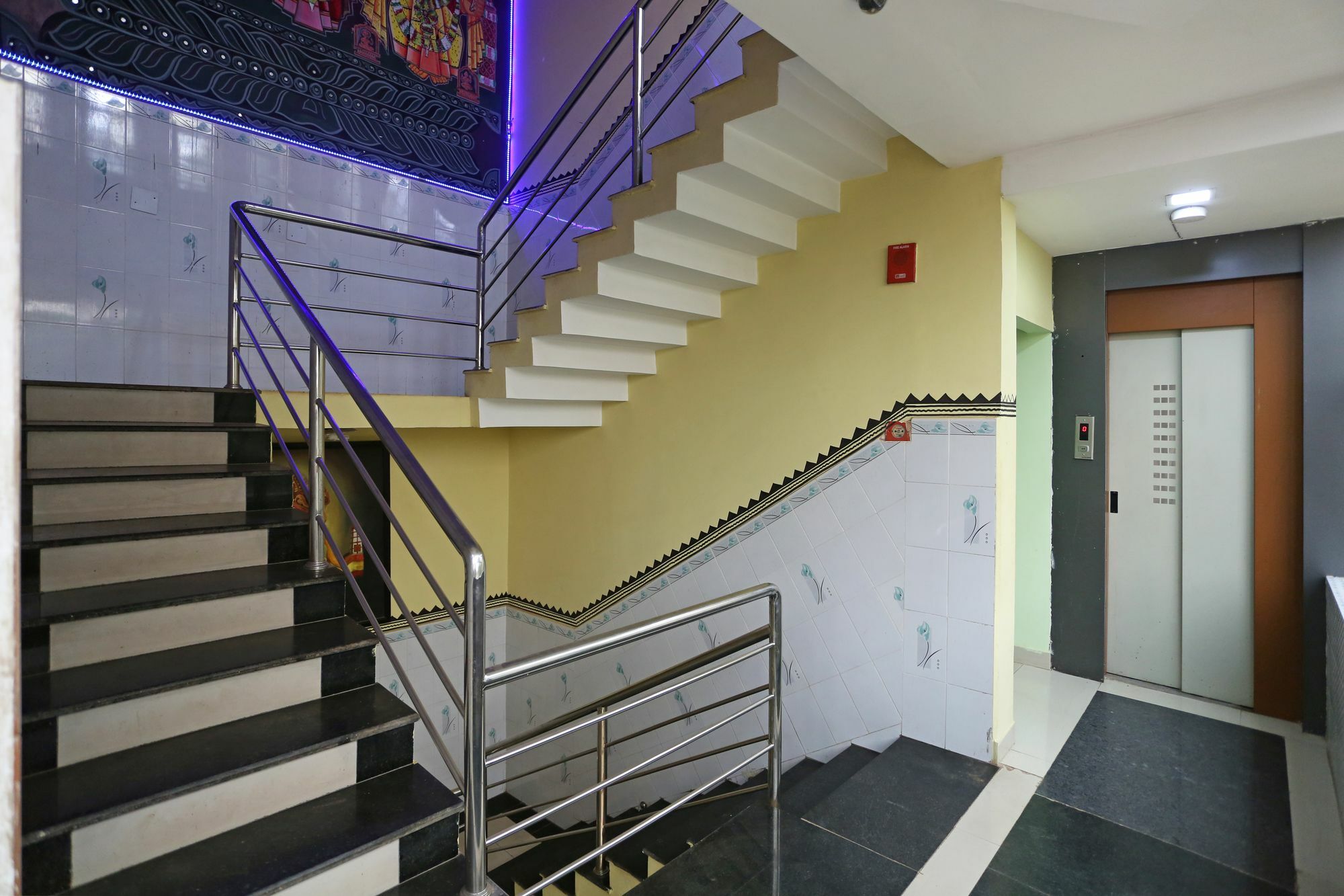 โอโย 4536 ชัยเทพ วิหาร Hotel บูบันเนสชวาร์ ภายนอก รูปภาพ