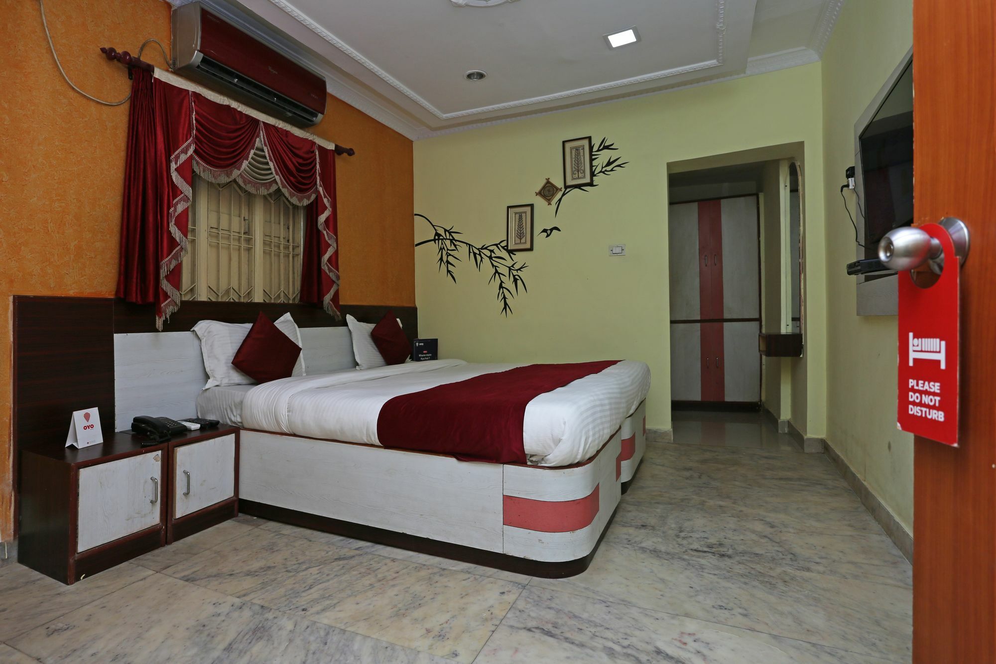โอโย 4536 ชัยเทพ วิหาร Hotel บูบันเนสชวาร์ ภายนอก รูปภาพ